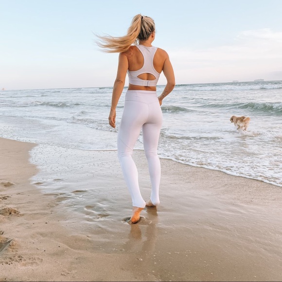 Fabletics Lilac Anywhere High-Waisted Legging - Picture 5 of 7